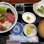 Kaisen Umai Mono Sakaba Uo Suzu - 〝１日10食〟本マグロ中落ち入り海鮮丼