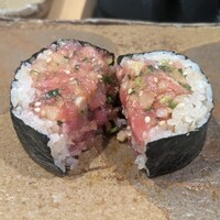 鮨　まつ本 - トロタク巻き