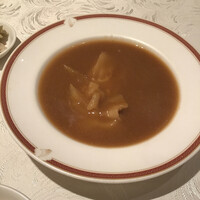 筑紫樓 銀座店 - ◆ 特製ふかひれ姿煮込みと海の幸セット　¥3,850税込
                    ・筑紫楼特製ふかひれ姿煮込み