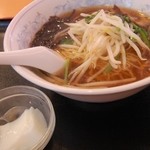 明月楼 - 醤油ラーメン　デザート付500円