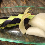 晴れ家 - 生で食べる茄子と梨