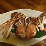 晴れ家 - きのこ盛り合わせ焼き
