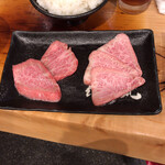 Tachigui Yakiniku Jiroumaru - 