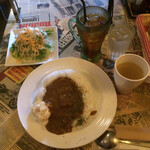 ホンキー トンク - 新玉肉カレー(850円)＋サラダ・ドリンク(200円)