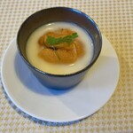 チミケップホテル - アミューズ：網走産ウニ、玉ねぎのパンナコッタ