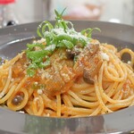 トリワイン ＰＩＫＯＳＨＨＨＵ - トマトベースパスタ