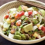 avocado and tomato salad