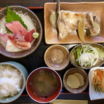 Menojiya - 「Aセット1 刺身と焼き魚定食(勘八カマ)」@1550＋「ご飯大盛り」@50