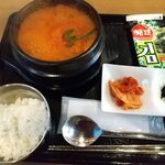 韓国屋台 ハンサム - 海鮮スンドゥブ定食