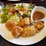Gokuchi Purasu - おすすめランチ定食（唐揚げ３品、ゴクチー、チューリップ、ボール）