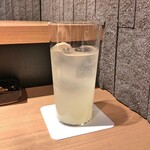 おみ乃 - じゃばら酒（ソーダ割）