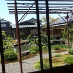 cafe tora - 日本庭園が目の前に