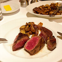 ウルフギャング・ステーキハウス シグニチャー - 