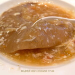 ホテルオークラ 中国料理「桃花林」 - 上海蟹味噌入りフカヒレ姿煮込