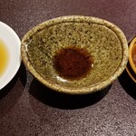 馳走 啐啄一十  - 薬味
      オリジナル調合の醤油
      31年間継ぎ足しのポン酢
      真妻山葵(静岡県伊豆天城産)
      塩(地中海キプロス産)