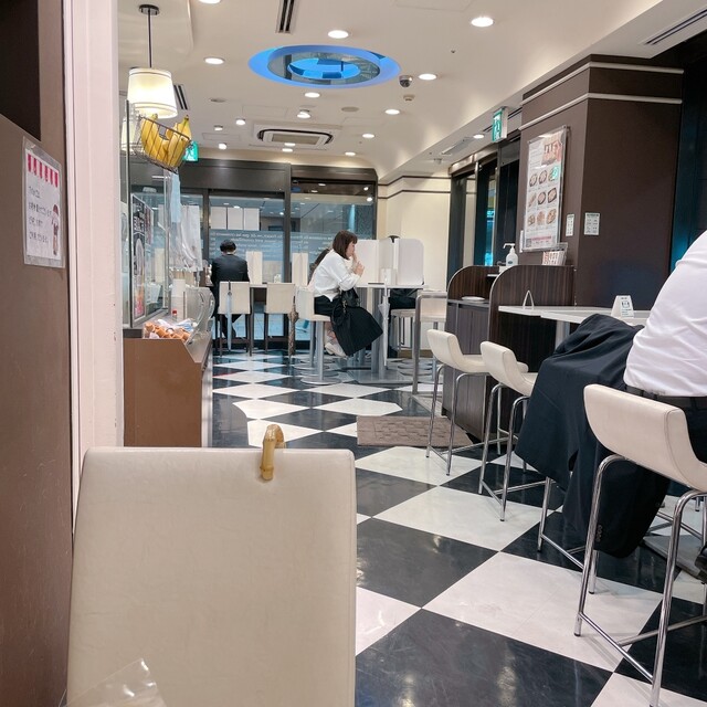 デリフランス 表参道店 Delifrance 表参道 カフェ 食べログ デリフランス 表参道店 Delifrance 表参道 カフェ 食べログ