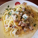 チュカテ - アサリとベーコン、じゃがいものクリームソース