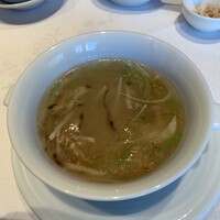 四川豆花飯荘 東京店 - フカヒレと春たけのこのスープ 