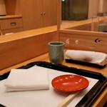 馬車道 大かわ - オシャレなパーテーション