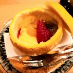 馬車道 大かわ - フルーツとカスタード