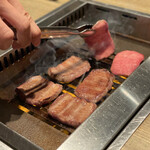 焼肉 ジャンボ - 