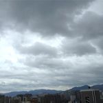 Irukyanthihakata - 分厚い雲に覆われた福岡。この日はすごい強風の一日でした。