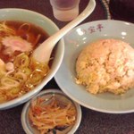 南宝亭 - ラーメンと半焼飯セット７８０円也