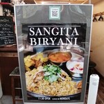 SANGITA BIRYANI - このポスターが目印。町田・仲見世商店街のマルハチというお魚屋さんの向かい。