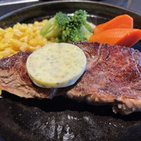 国産熟成焼肉 肉バル ドウラクコリーダ ランドマーク店 - リブロースステーキランチ