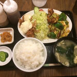 わ楽 - 夜限定  ハーフ&ハーフ定食  880円税込