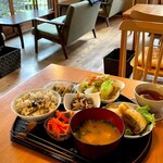 Shoujin Kafe Waka - 