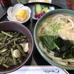 Kompira - ランチにうどん定食。食後の珈琲付き