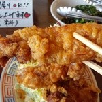 中華そば 高安 - カレーパウダーがたっぷりかかったスパイシーなからあげ！
