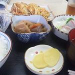 冨士食堂 - 日替わり定食　650円　小鉢やお刺身付き　CP高し！