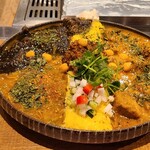 カリー家 ゴロネ - ぜんがけ　1800円