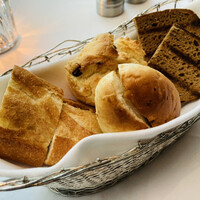 ウルフギャング・ステーキハウス シグニチャー - 