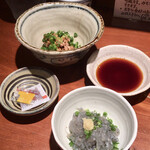 めしの助 - 生しらす
      納豆