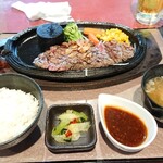 Kanra Kan Tori Kurabu Resutoran - ステーキ定食