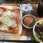 深山のカフェ食堂 - 