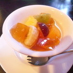 カフェハマツ - デザート　紅茶ゼリー入りフルーツパンチ