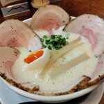 豚CHIKIしおチャーシューメン（大盛り）