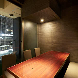 【個室完備】大事な会食や記念日にも最適な”大人の上質空間”