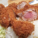 とんかつ檍のカレー屋 いっぺこっぺ - ヒレカツの断面にはヒマラヤ岩塩を～(*￣∇￣)ノ