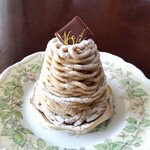 フランス菓子16区 - モンブラン。美しい。