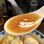 ガンコンヌードル - スープ　リフト