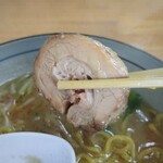 ラーメンたまや - 小ぶりだけど旨いバラロールチャーシュー