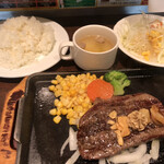 いきなりステーキ - いきなりサーロイン150g 968円
お得ないきなりバーセット　528円