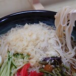 Sugano An - 鰹節が香る蕎麦汁と腰のある細めの蕎麦