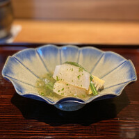 京味 もと井 - 先付 平貝、筍、こごみ、うるいのジュレがけ