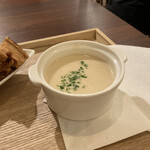 ビストロ モンブレ - キタアカリのスープ。